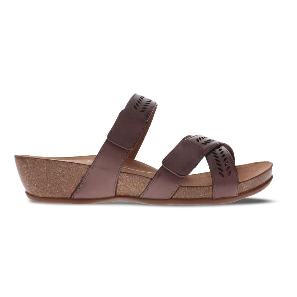 Joan Slide Wedge - Mushroom