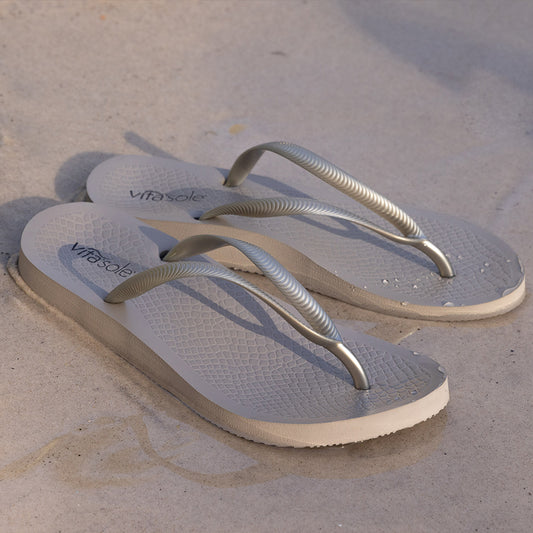 Lifestyle image for Venice Solid Women's Toe Post Sandal - Pewter